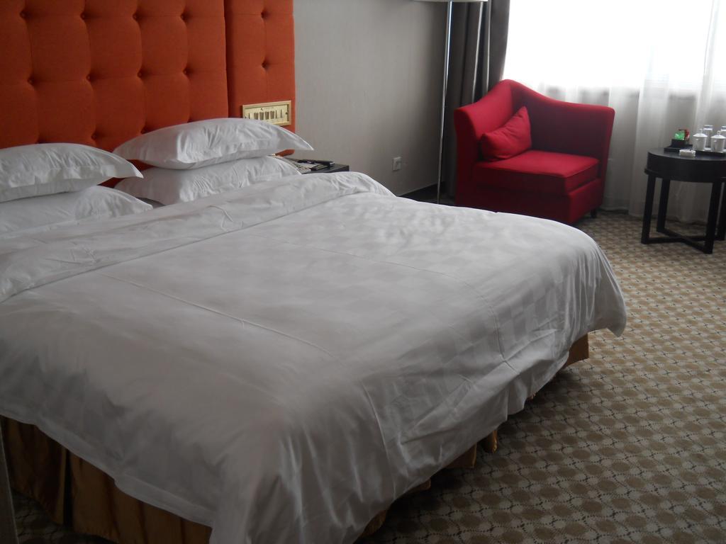 Yijing Holiday Hotel Yimeng Road Linyi  部屋 写真