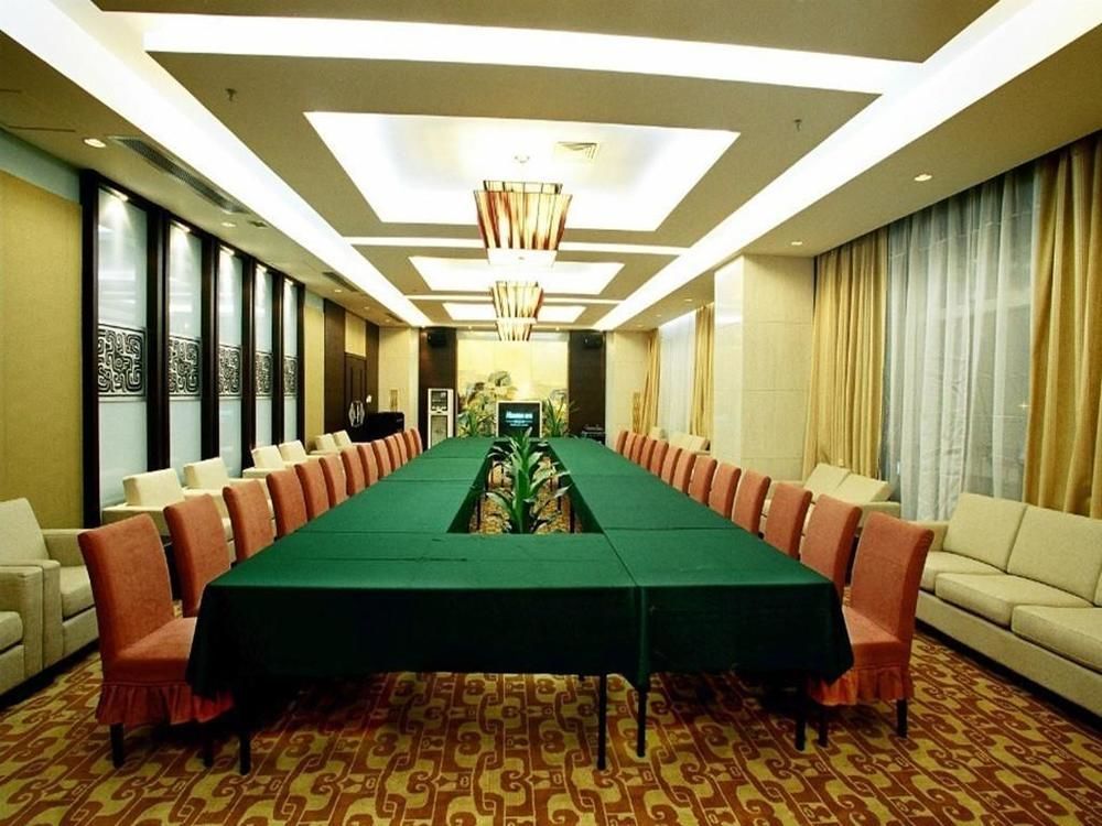 Yijing Holiday Hotel Yimeng Road Linyi  エクステリア 写真