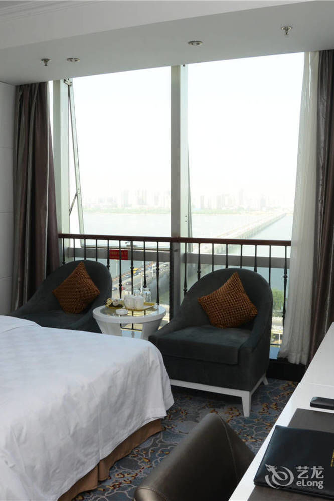 Yijing Holiday Hotel Yimeng Road Linyi  エクステリア 写真
