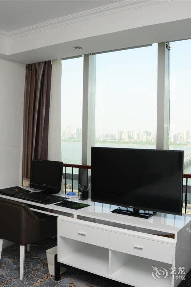 Yijing Holiday Hotel Yimeng Road Linyi  エクステリア 写真